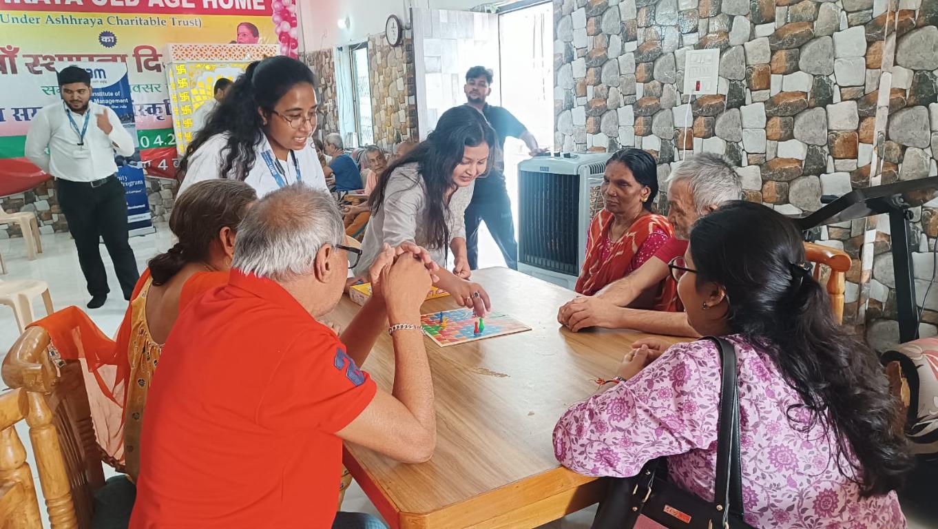 IIBM Patna and CED Patna Organise Heartwarming Event at Aashraya Old Age Home